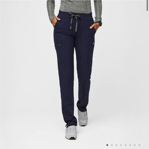 Yola skinny scrub pant 2.0
